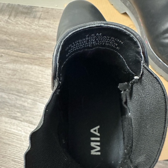 MIA Black and Red Ankle Platform Chelsea Boots with Chunky Platform Sole - Picture 8 of 10